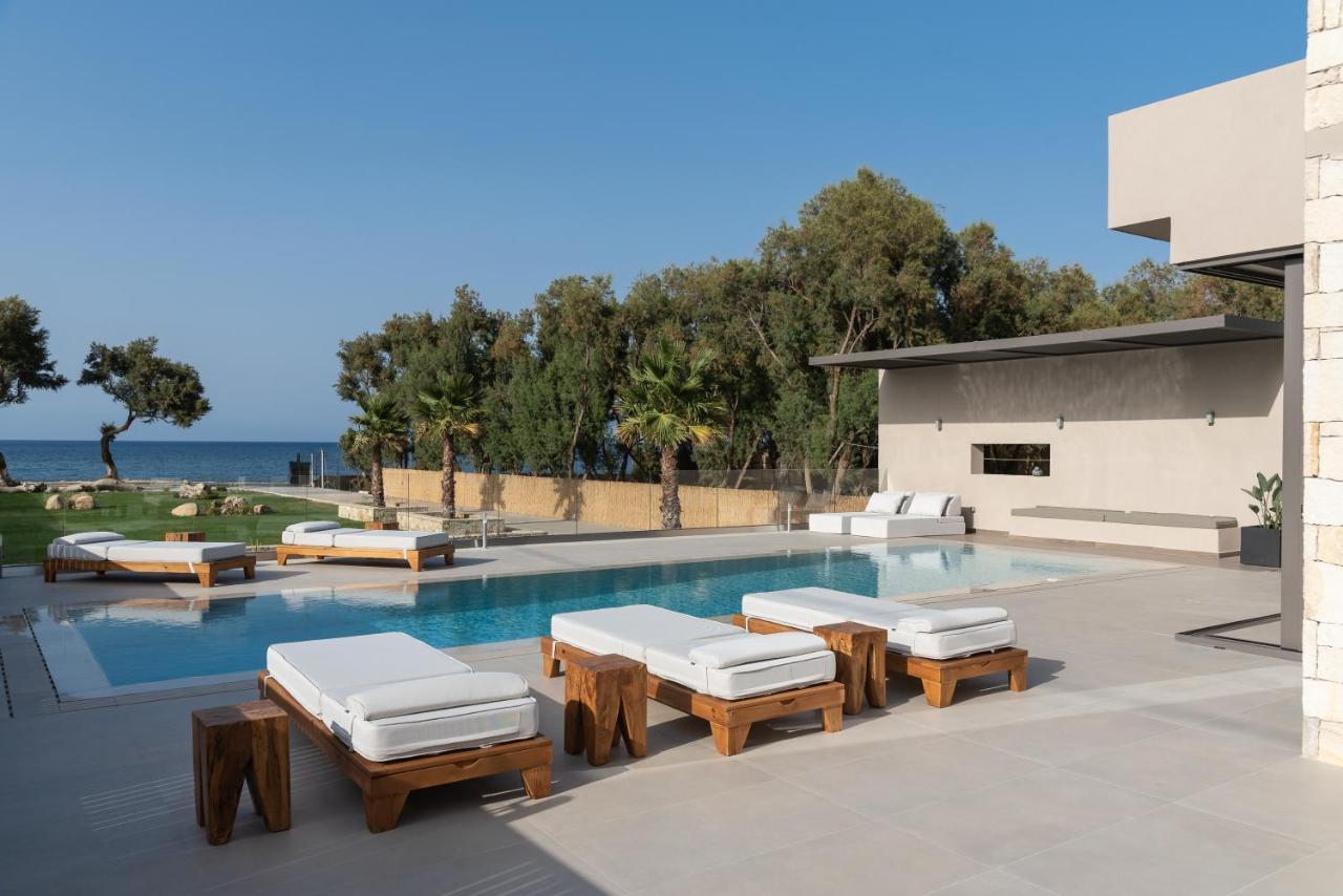Artemis Seafront Villa, An Evanescence Sea Retreat, By Thinkvilla Ταυρωνίτης Εξωτερικό φωτογραφία